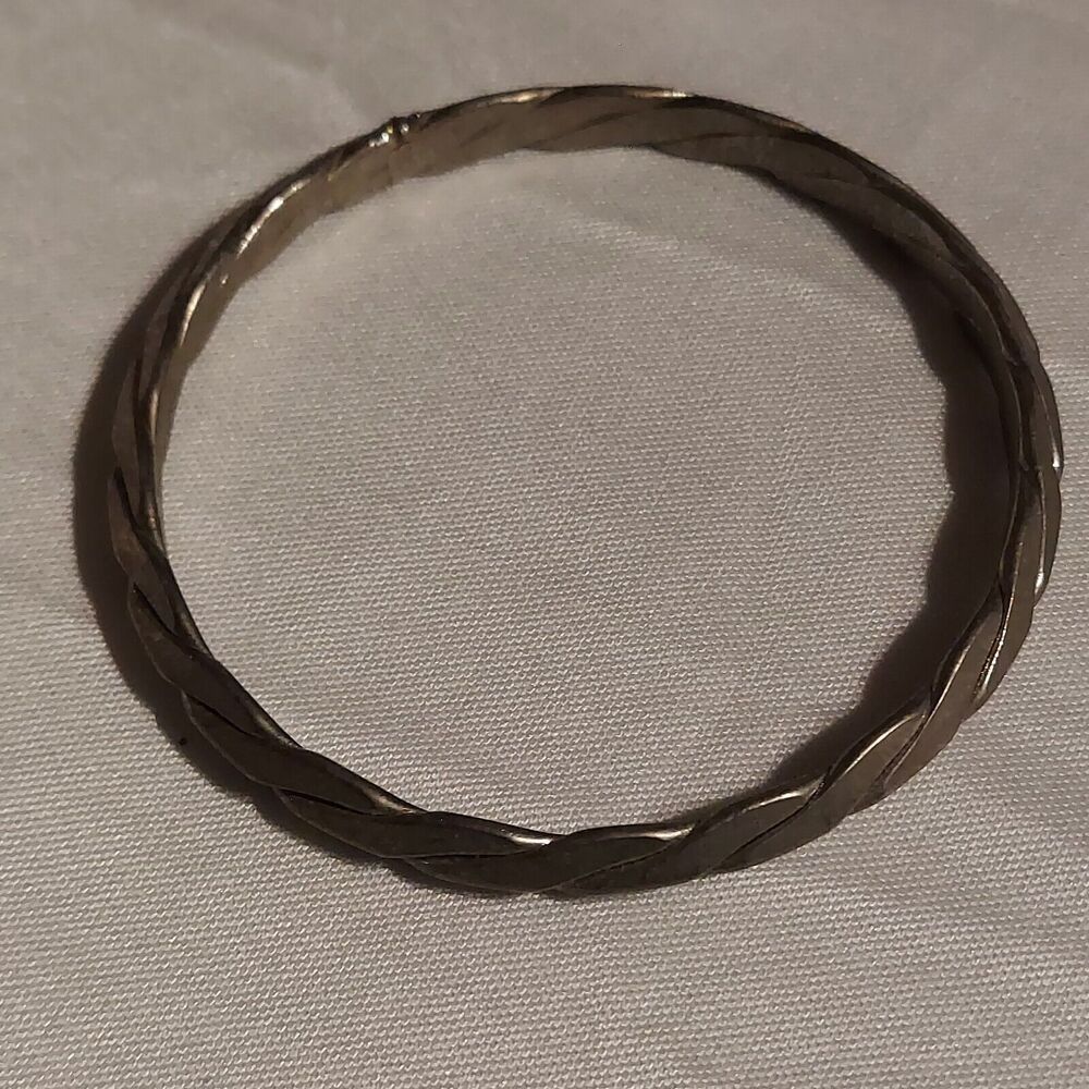 Bangle Metal Bracelet Twisted rope design